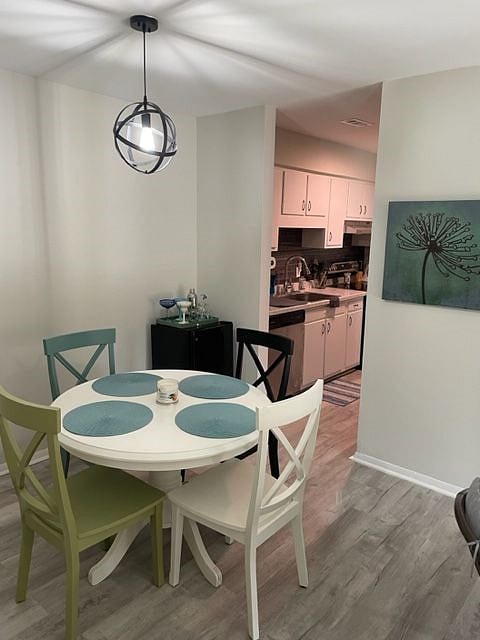 Furnished Finder property 496309_1 photo 3