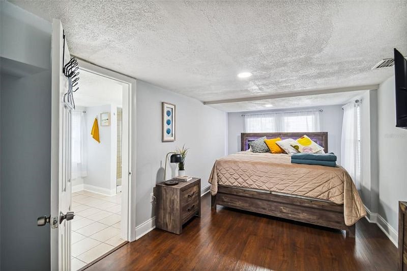 Furnished Finder property 496384_1 photo 12