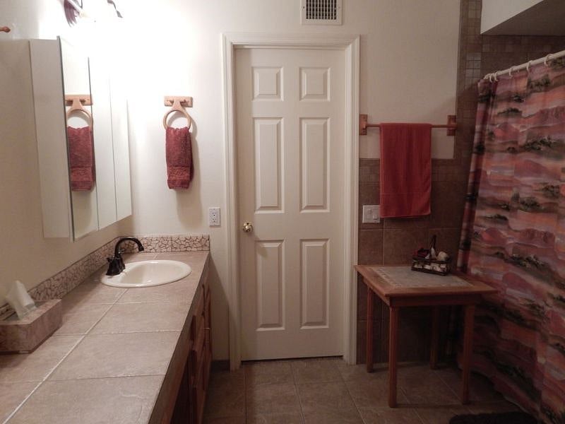 Furnished Finder property 496409_1 photo 8