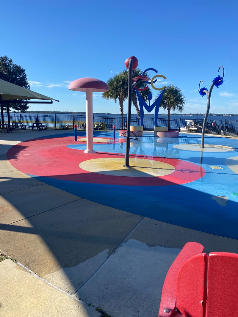 Waterfront Park splash pad located in Downtown Clermont on Lake Minneola.