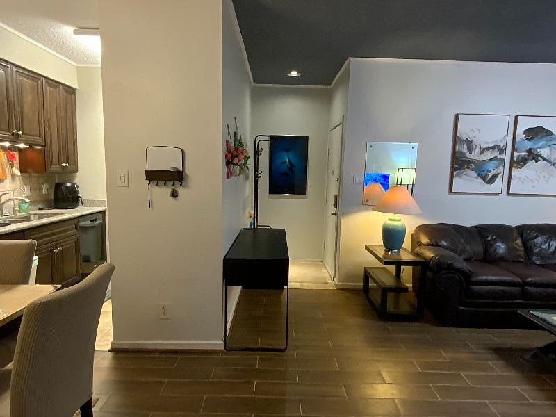 Furnished Finder property 496553_1 photo 3