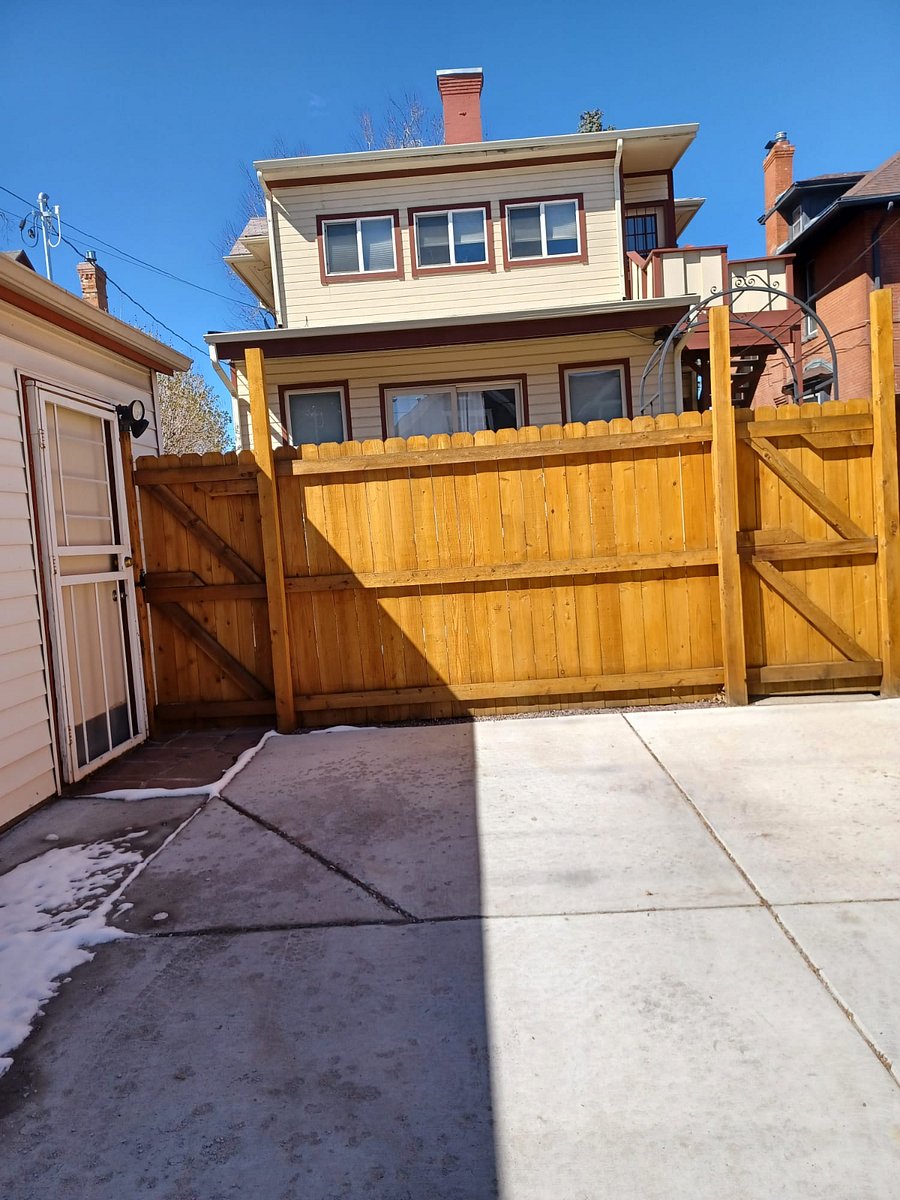 Private parking spot with EV charging option (extra fee for KW used)