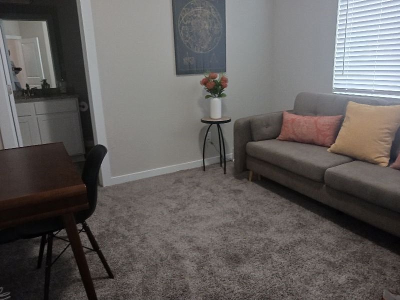 Furnished Finder property 496759_1 photo 3