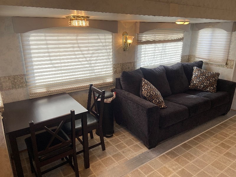 Furnished Finder property 496773_1 photo 3