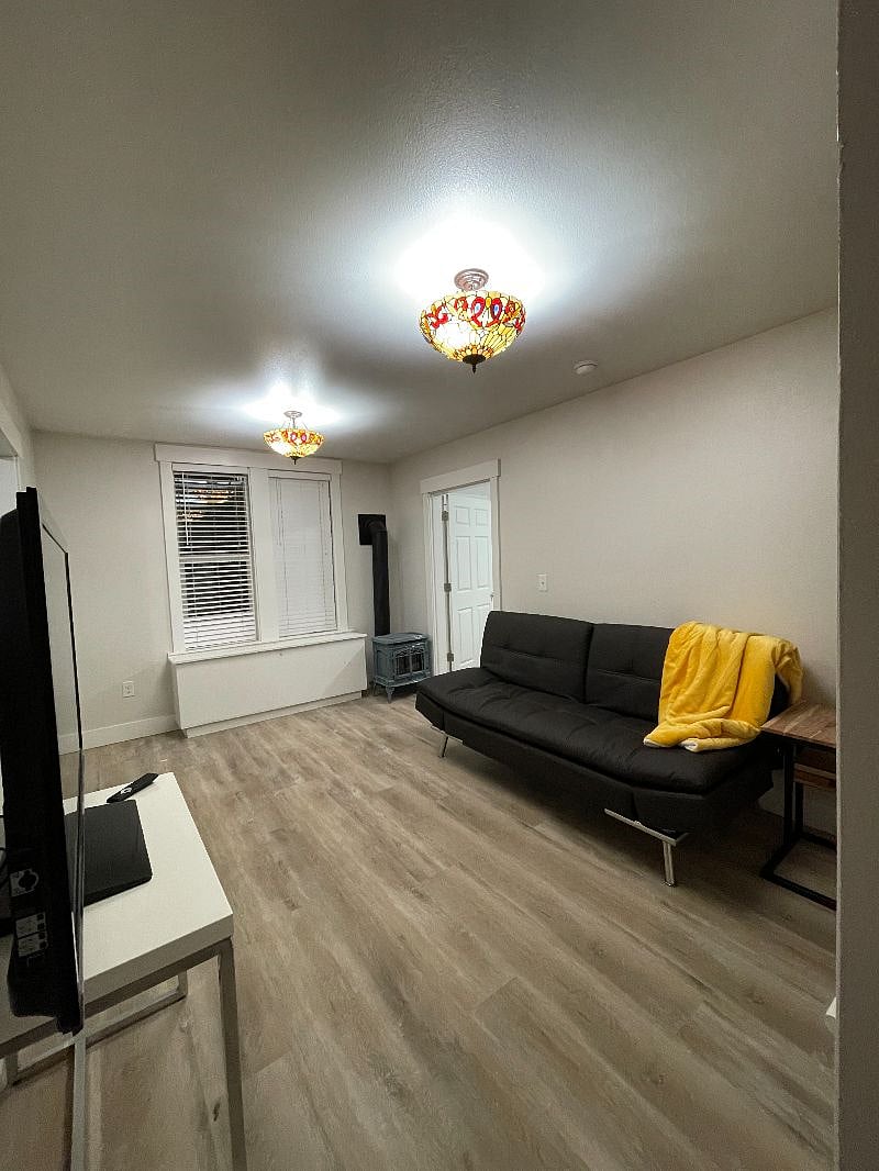 Furnished Finder property 497002_1 photo 18