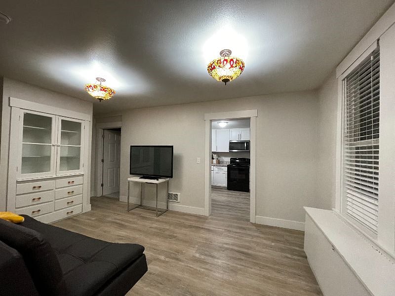 Furnished Finder property 497002_1 photo 11
