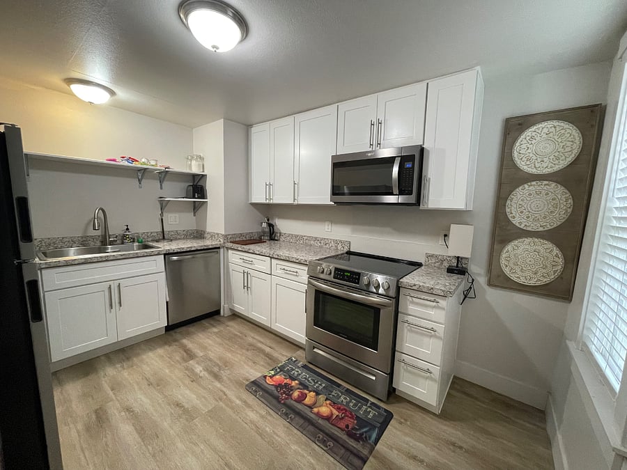 Furnished Finder property 497002_1 photo 3