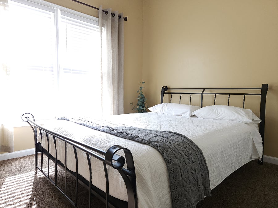 Bedroom 1: Queen bed, ceiling fan. Sleeps 2
