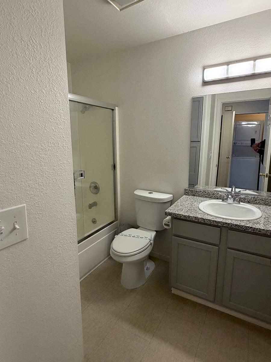 Furnished Finder property 497049_4 photo 8