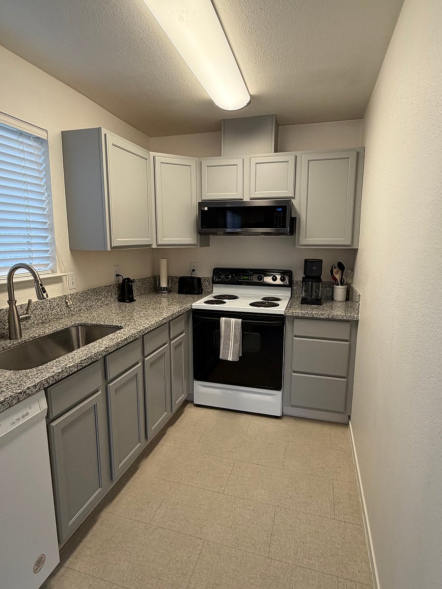 Furnished Finder property 497049_4 photo 3