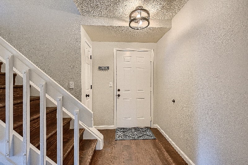 Furnished Finder property 497086_1 photo 3