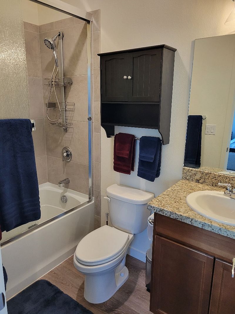 Deep tub and shower combo. Endless hot water supply.