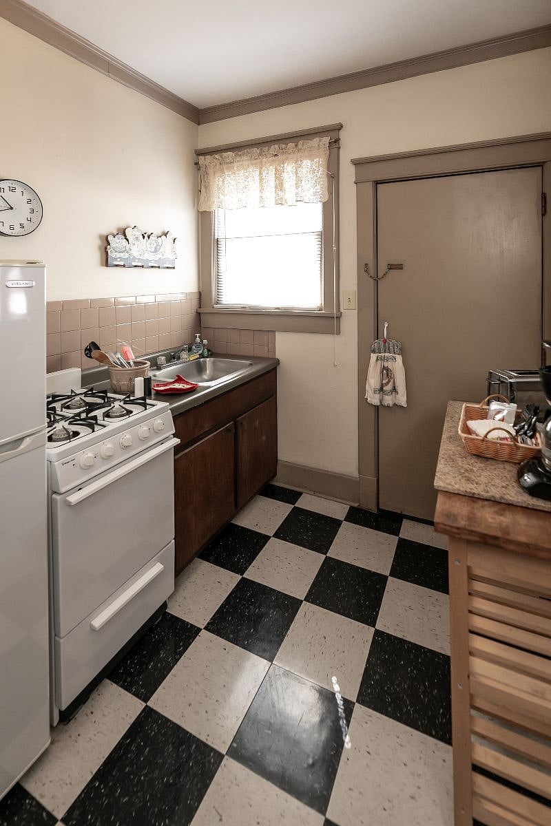 Furnished Finder property 497198_1 photo 12
