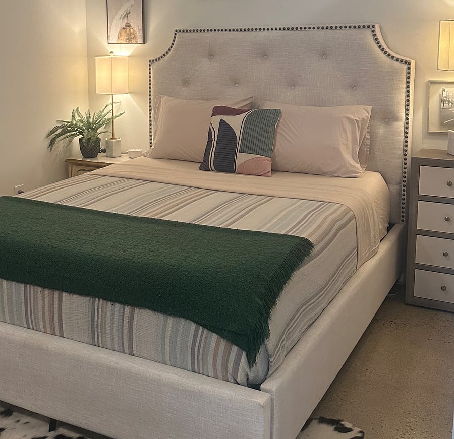 Queen organic mattress, sheets and pillows.