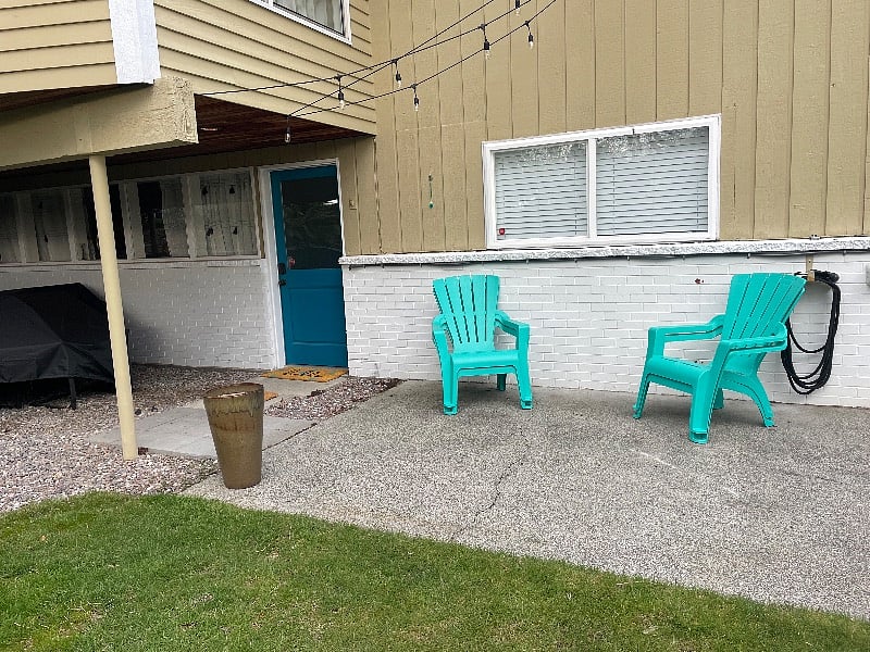 Door to unit with keyless entry