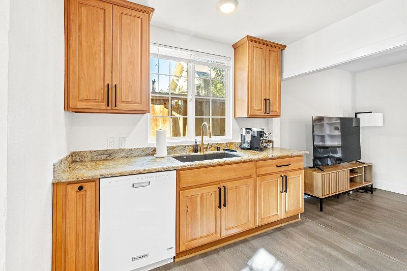 Furnished Finder property 497286_2 photo 14