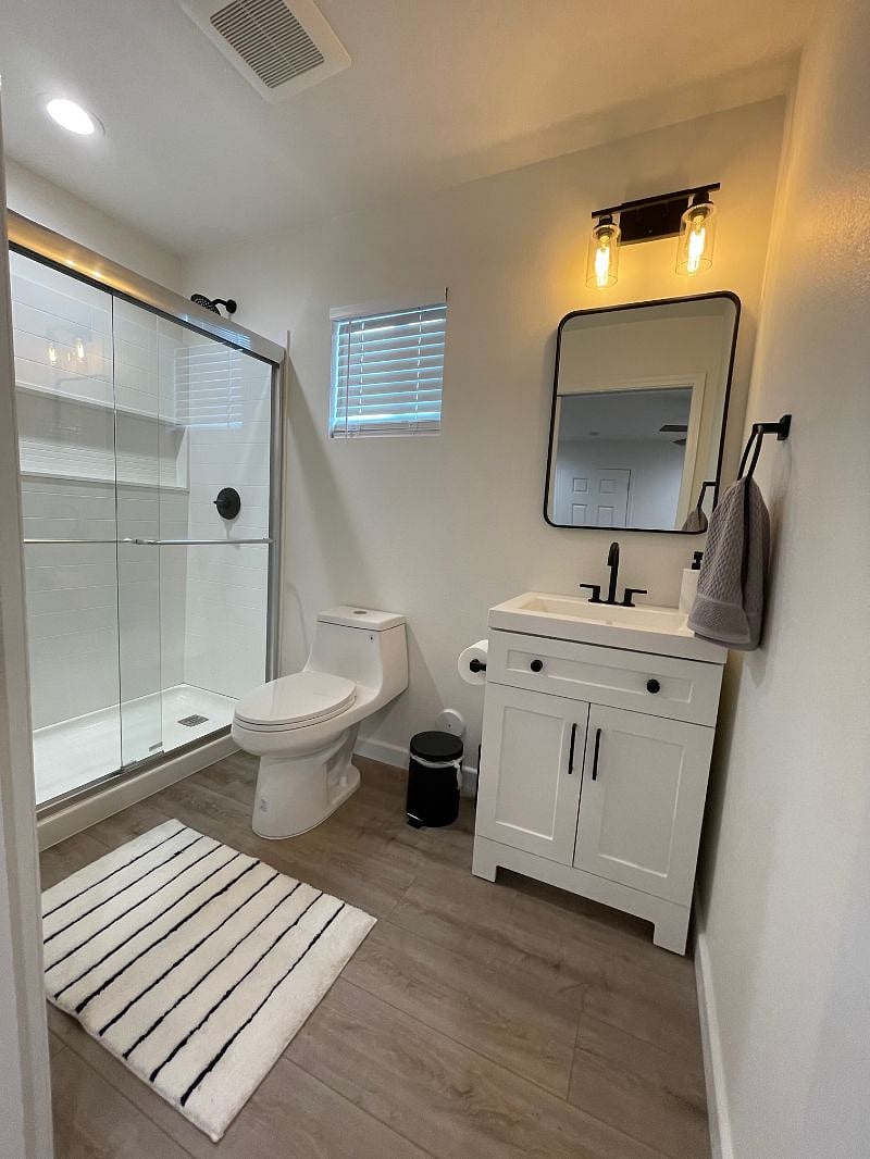 A new spacious bathroom