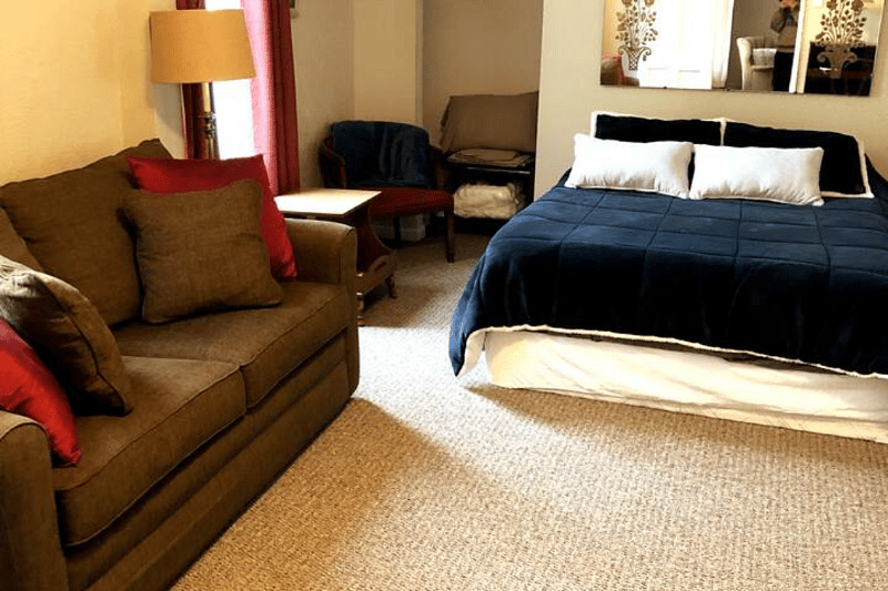 Second bedroom off dining room & living room. Queen size bed & pullout couch - full size bed.