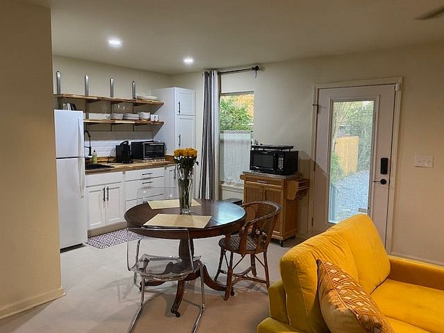 Furnished Finder property 497477_1 photo 25