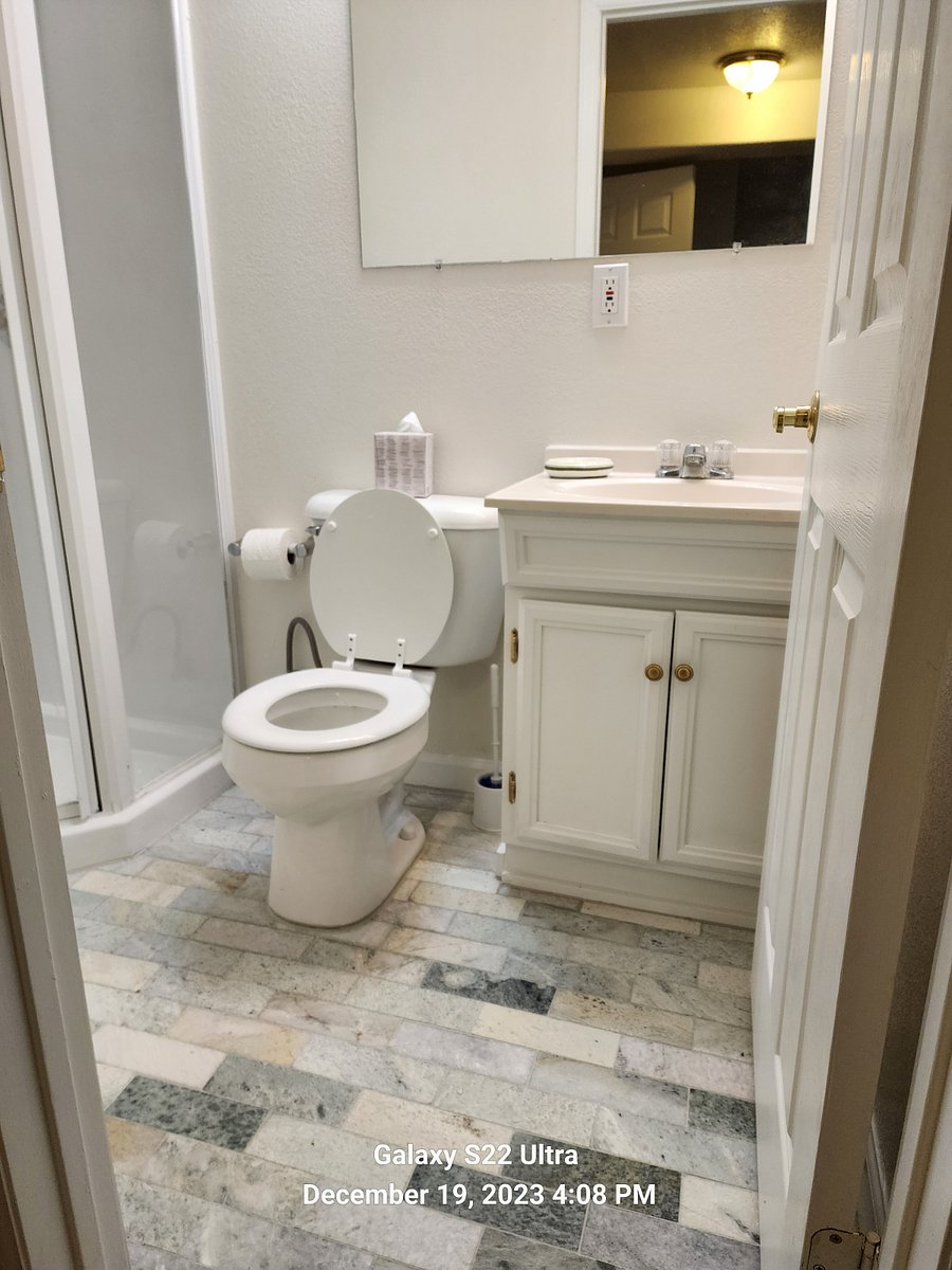 Furnished Finder property 497498_1 photo 22