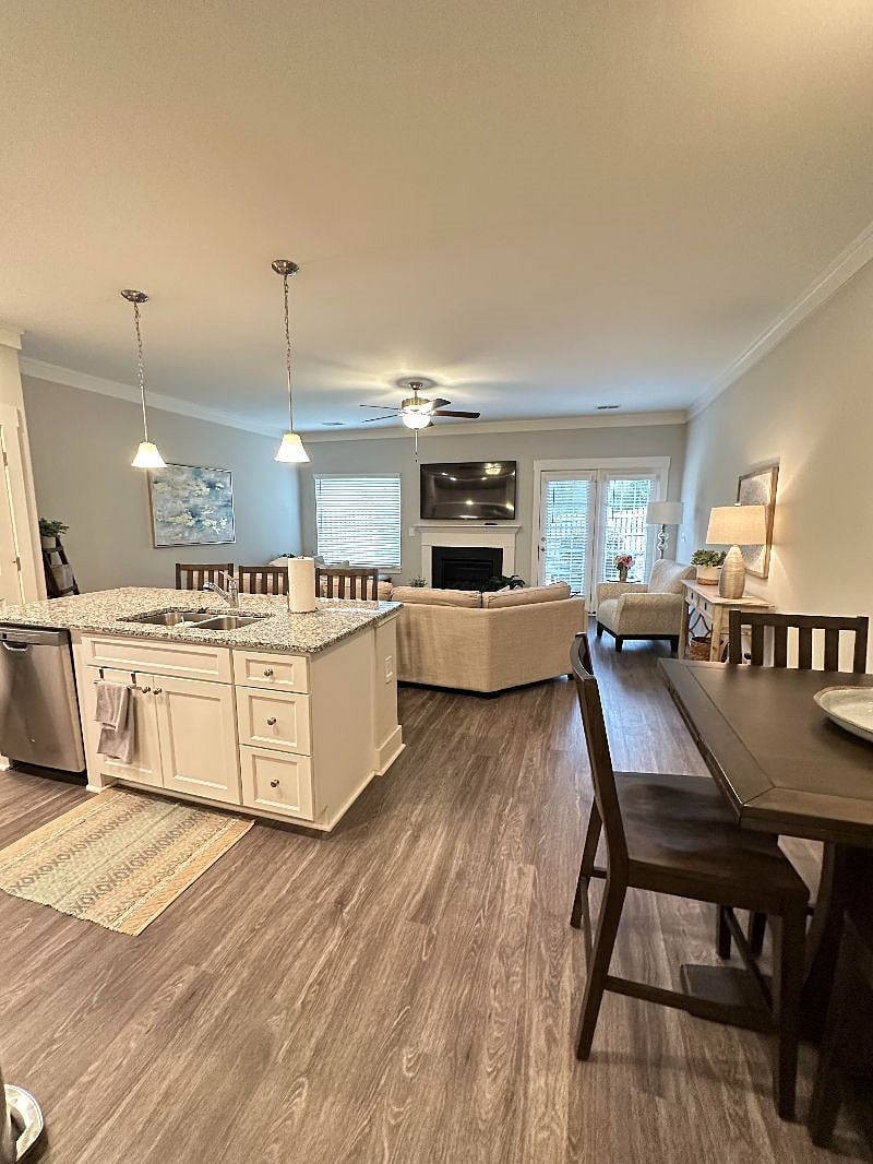 Furnished Finder property 497819_1 photo 4