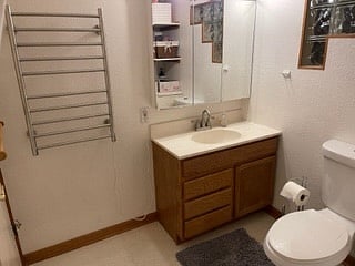 heated towel rack clean