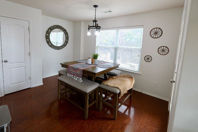 Furnished Finder property 497846_1 photo 10