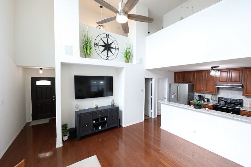 Furnished Finder property 497846_1 photo 5