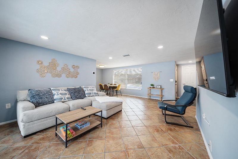 Furnished Finder property 497893_1 photo 8