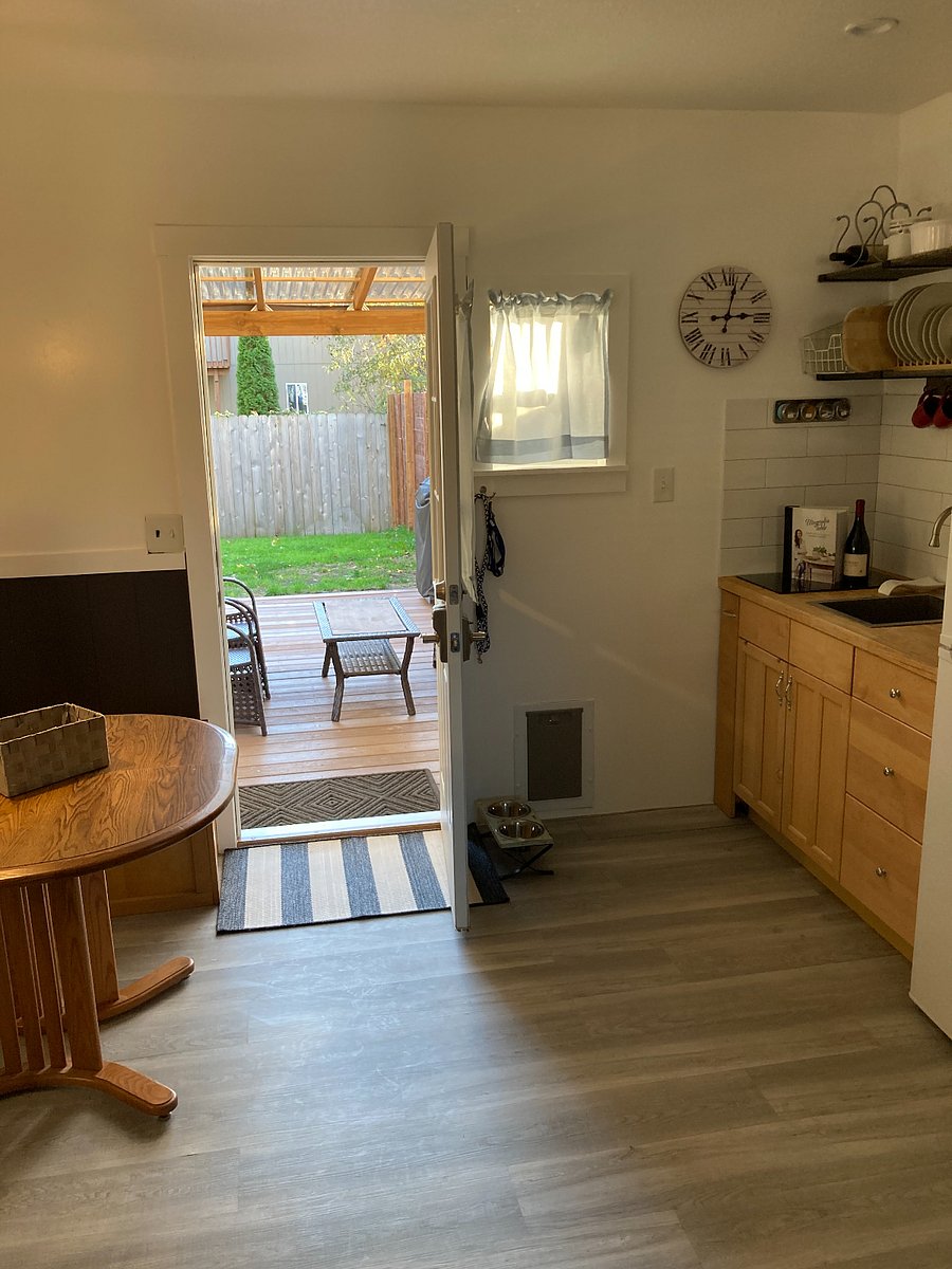 Furnished Finder property 498044_1 photo 9
