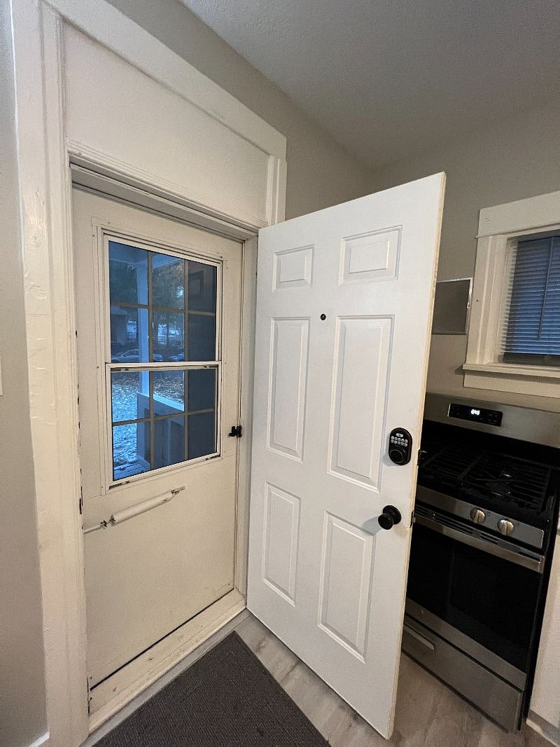 Furnished Finder property 498092_1 photo 15