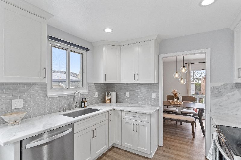 Furnished Finder property 498110_1 photo 16