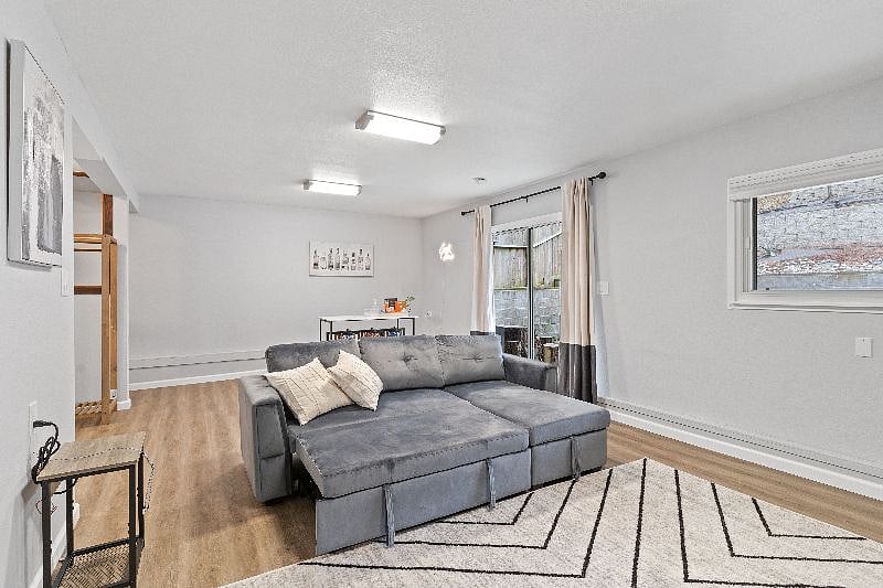 Furnished Finder property 498110_1 photo 35