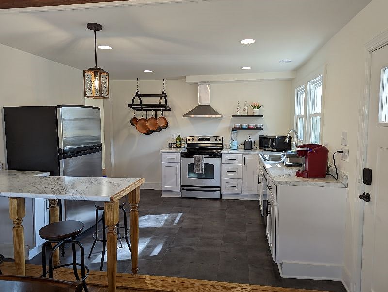 Furnished Finder property 498175_1 photo 3