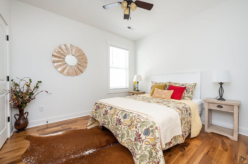#2 adjustable queen bed & private bathroom.
