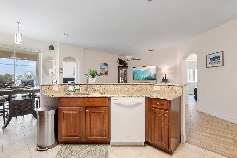 Furnished Finder property 498351_1 photo 13