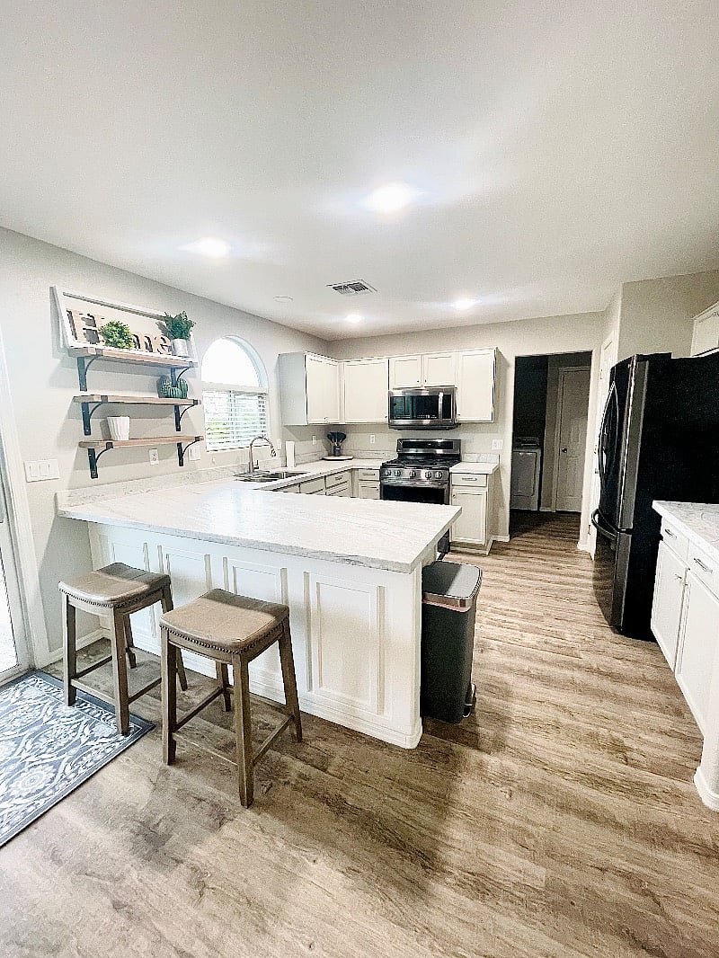 Furnished Finder property 498375_1 photo 3