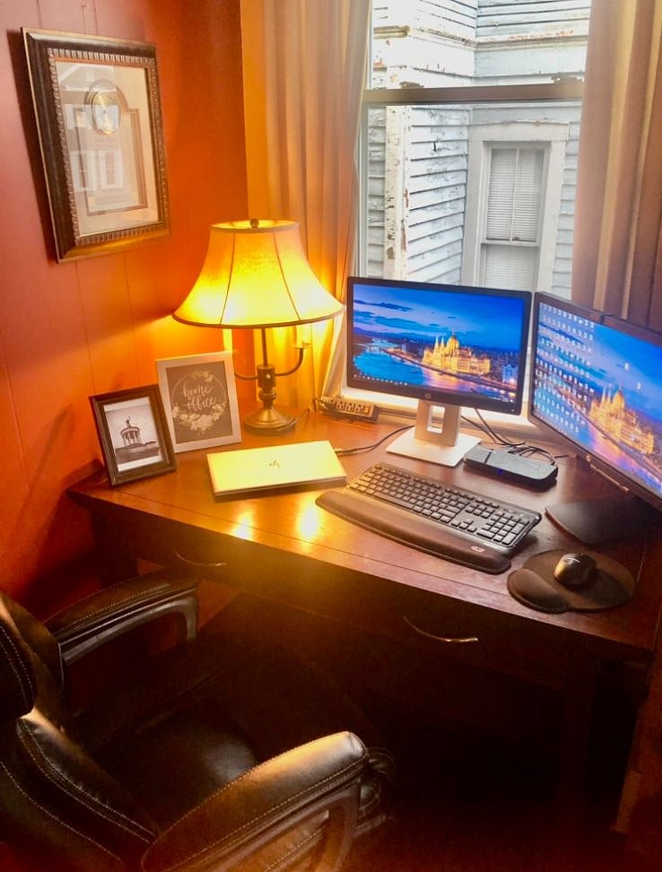 Work station includes docking station, two monitors, camera, wireless mouse and wireless keyboard. Simply plug in and get to work!