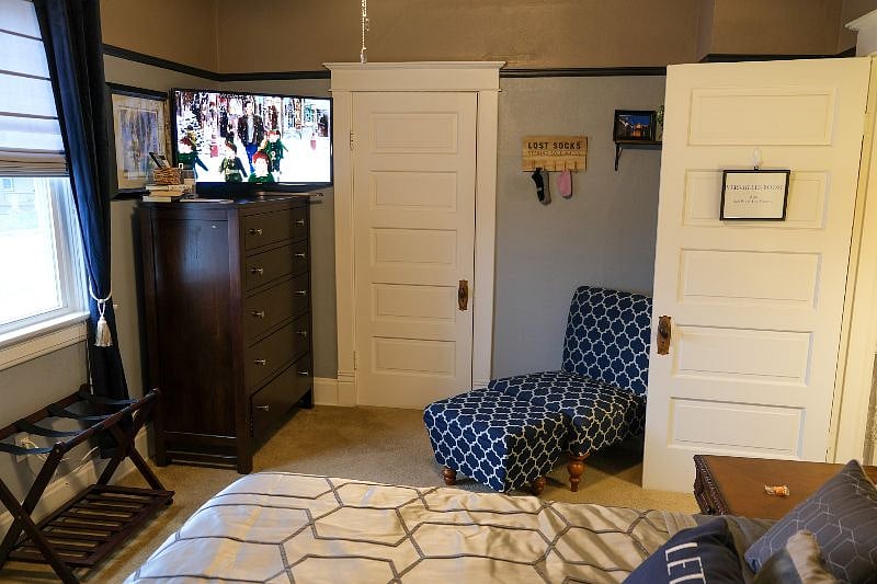 Luggage racks are located in each room.