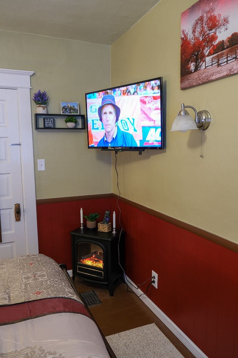 45 inch smart tv's are located in every bedroom. Each is connected to the Disney and Hulu apps included in your stay. 
