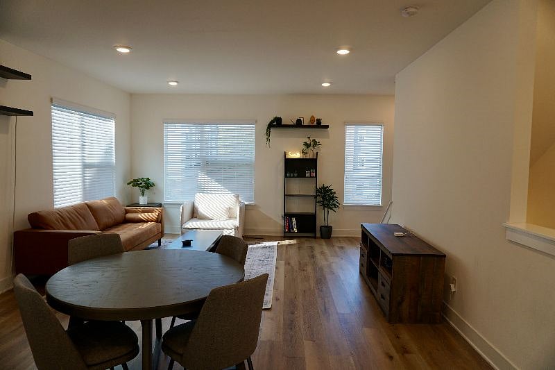 Furnished Finder property 498683_1 photo 8