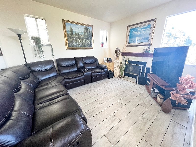 Furnished Finder property 498796_1 photo 3