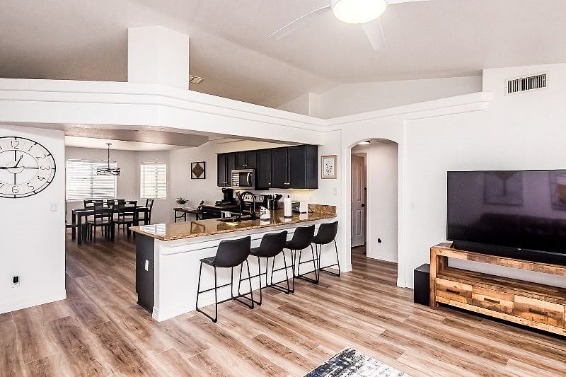 Furnished Finder property 498827_1 photo 3