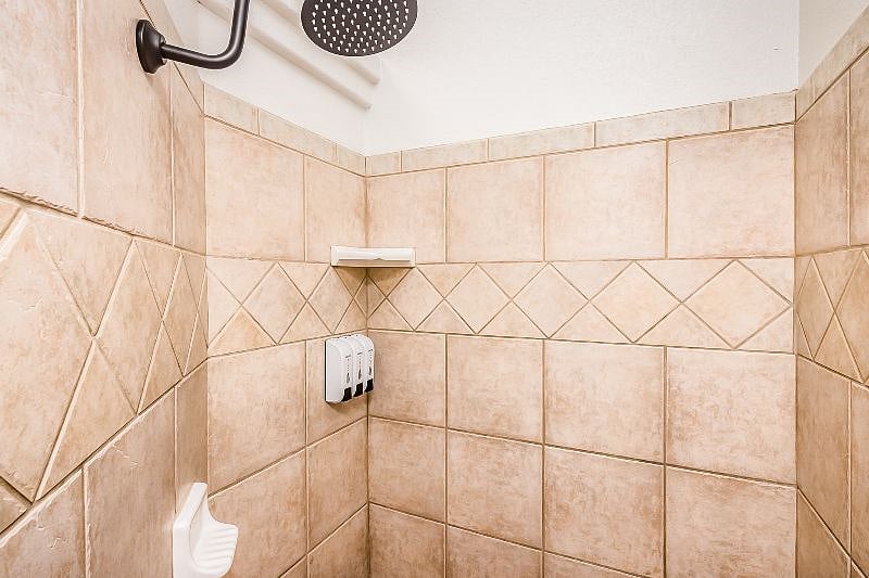Furnished Finder property 498827_1 photo 22