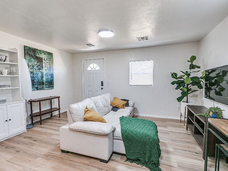 Furnished Finder property 498872_1 photo 8