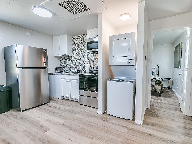Furnished Finder property 498872_1 photo 15
