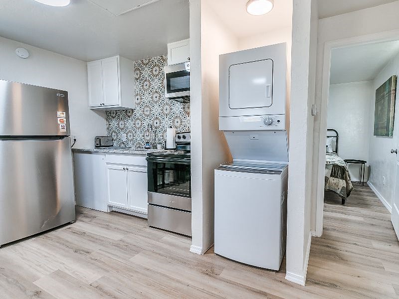 Furnished Finder property 498872_1 photo 16