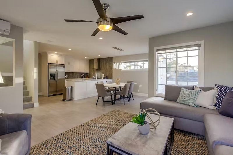 Living Room / Dining Area / Kitchen