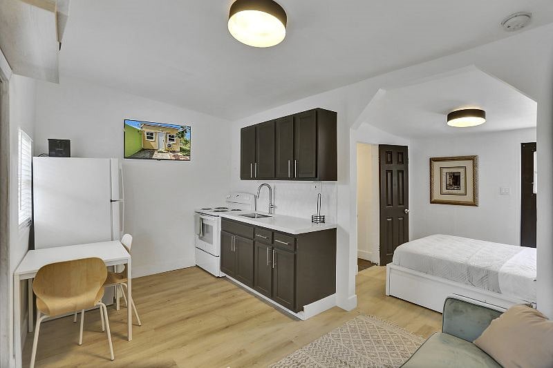 Furnished Finder property 499003_1 photo 9