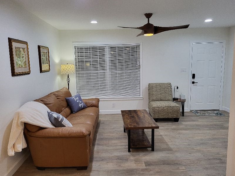 Furnished Finder property 499029_1 photo 2